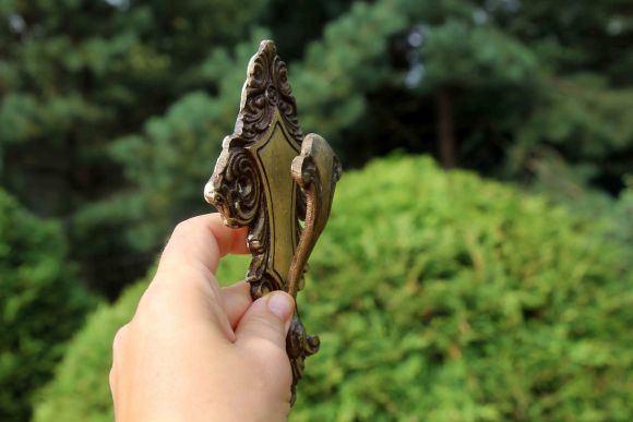 Пара интересных крючков из латуни. Европа. Начало 20 века