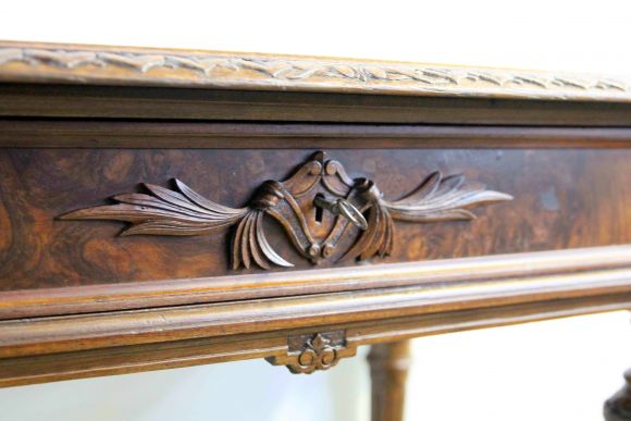 Антикварная консоль из дерева. Европа. Начало 20 века