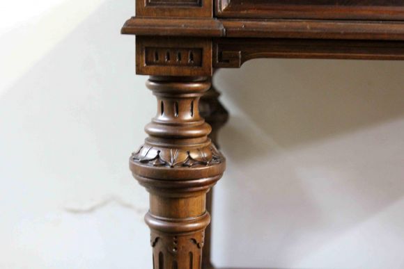 Антикварная консоль из дерева. Европа. Начало 20 века