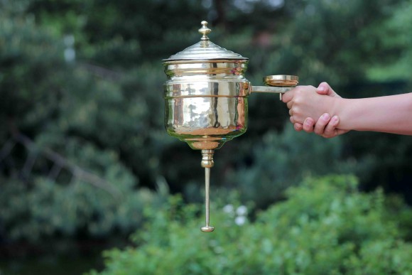 Старенький латунный рукомойник из СССР