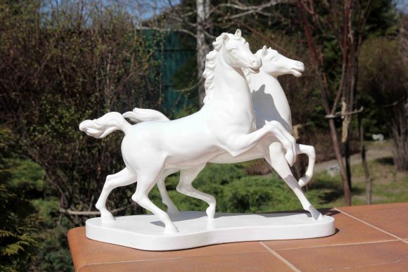 Потрясающая статуэтка лошади . Европа. Начало 20 века