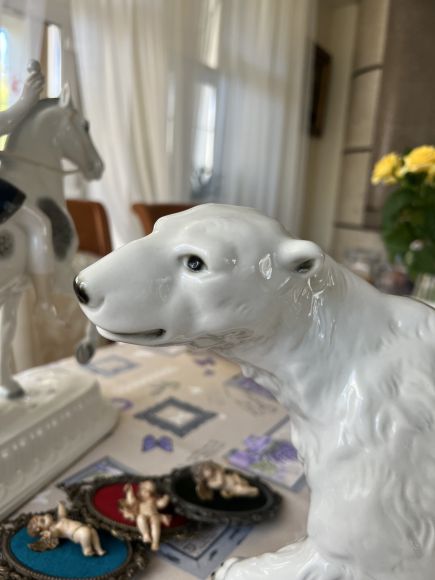 Фарфоровый белый медведь ROYAL DUX