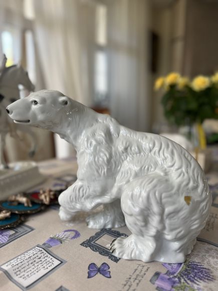 Фарфоровый белый медведь ROYAL DUX