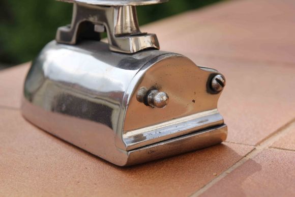 Антикварный коллекционный утюг