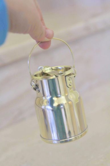 Изюминка, антикварный маленький бидон из латуни .Европа.Начало 20 века