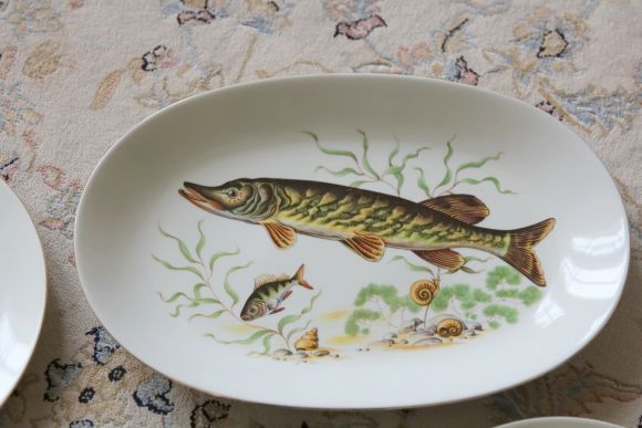 Набор антикварной посуды с рыбной тематикой. Европа.Начало 20 век