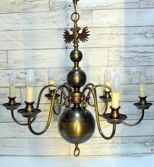Старинная литая люстра из латуни с орлом. Европа. Начало 20 века