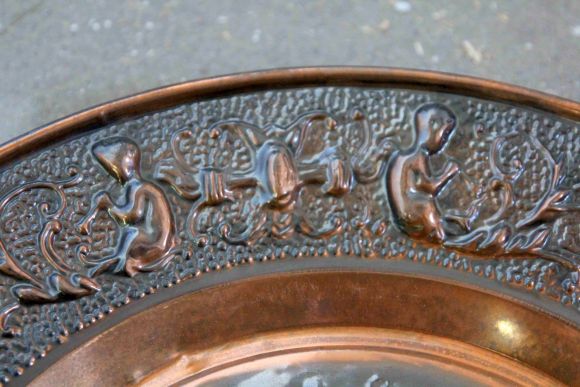Медное круглое панно с голландским сюжетом