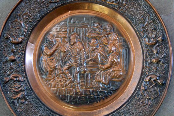 Медное круглое панно с голландским сюжетом