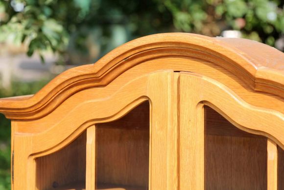 Элегантная витрина из дерева. Европа. Начало 20 века