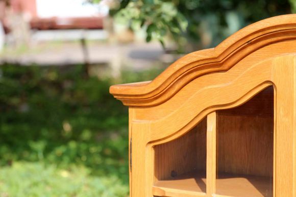 Элегантная витрина из дерева. Европа. Начало 20 века