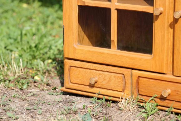 Элегантная витрина из дерева. Европа. Начало 20 века