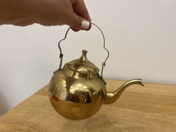 Симпатичный винтажный маленький чайник. Европа. Начало 20 века