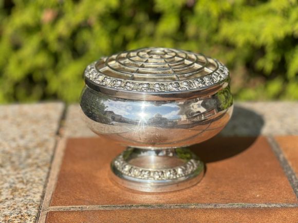 Очаровательные старинные роузбоулы. Идеальное состояние.