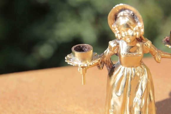 Антикварный подсвечник девочка в кокошнике. Европа. Начало 20 века