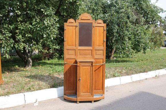 Антикварная прихожая из массива дуба. Европа. Начало 20 века