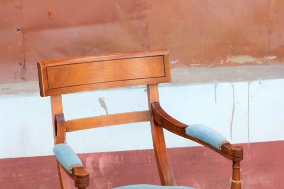 Винтажное полукресло. Европа. Начало 20 века