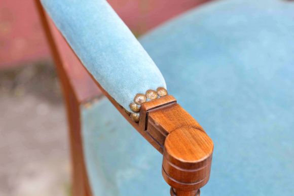 Винтажное полукресло. Европа. Начало 20 века