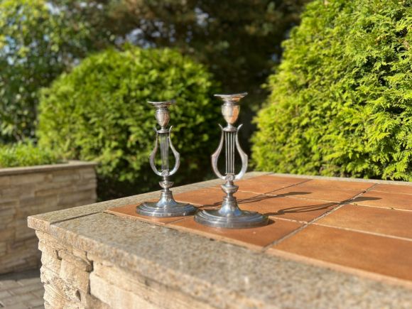 Пара антикварных подсвечников в форме лиры. Англия.