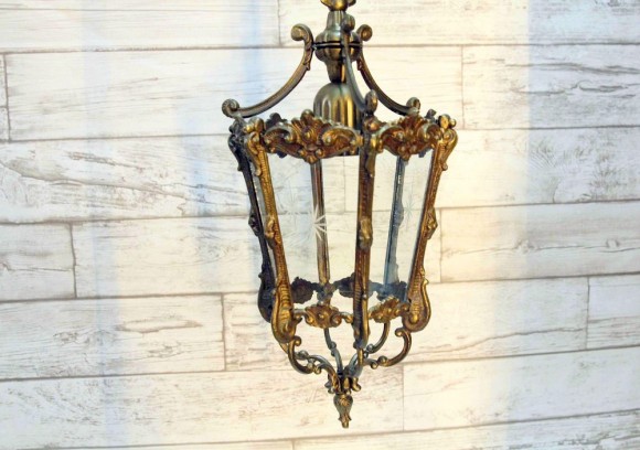 Антикварная люстра с пескоструйным рисунком