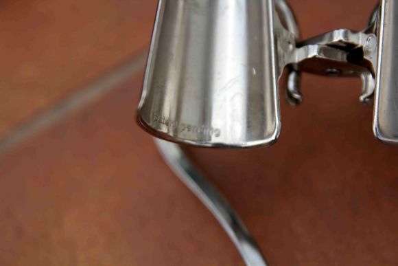 Редкий предмет - ручка для шампанского или вина. Изысканная сервировка стола