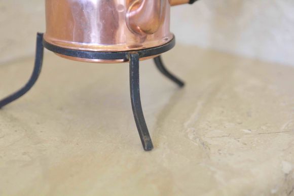 Медный чайник для заваривания трав