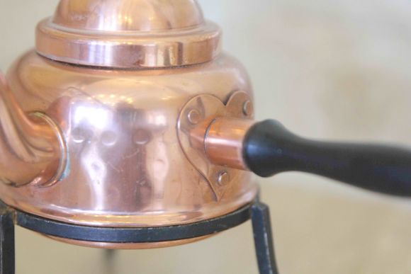 Медный чайник для заваривания трав