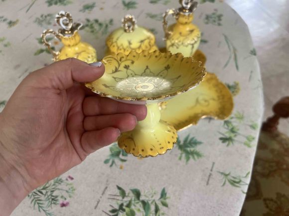  Антикварный дамский набор