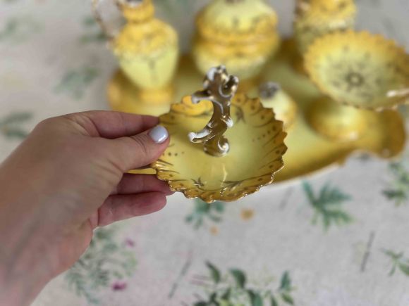  Антикварный дамский набор