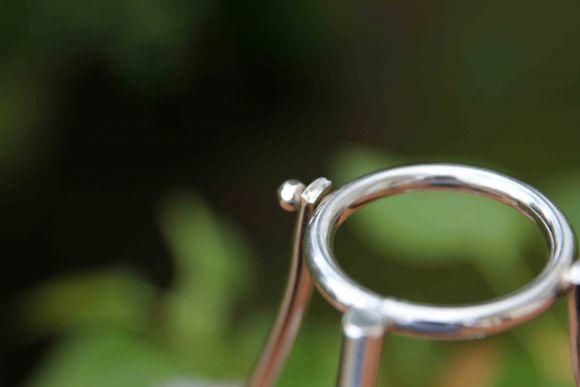 Интересный держатель для бутылок шампанского. Красивая подача алкоголя