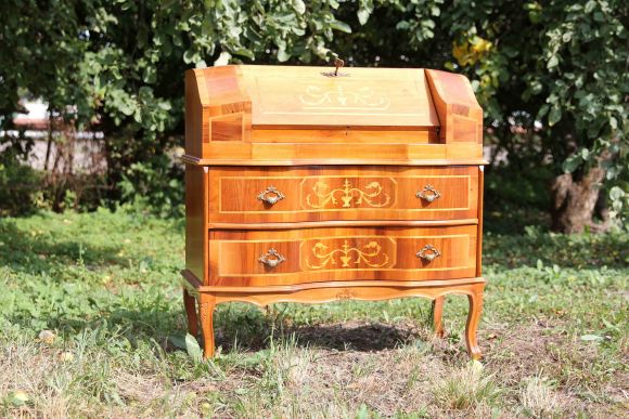 Итальянский старинный секретер-бюро