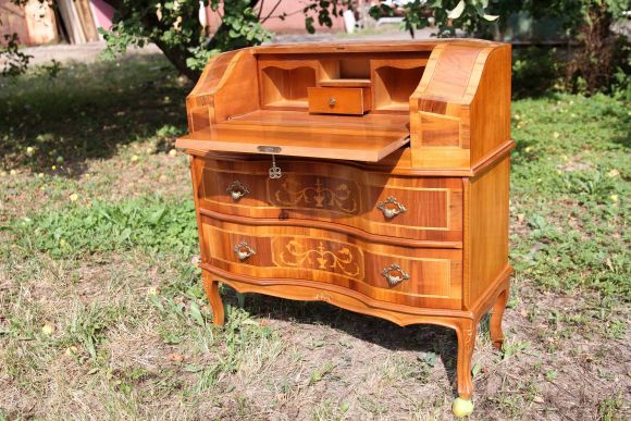 Итальянский старинный секретер-бюро