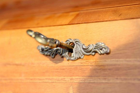 Итальянский старинный секретер-бюро