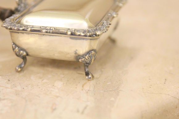 Посеребренный молчаливый дворецкий. Великобритания. Начало 20 века.