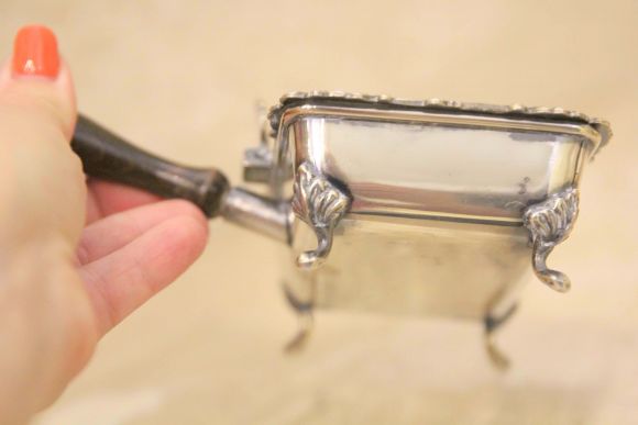 Посеребренный молчаливый дворецкий. Великобритания. Начало 20 века.