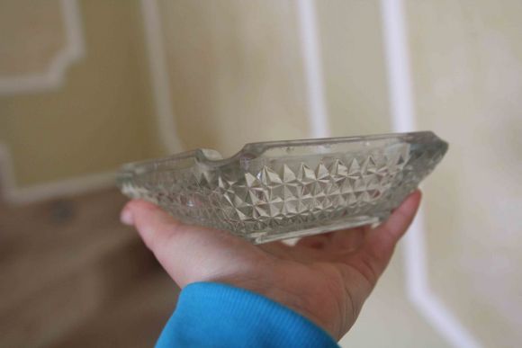 Роскошная старинная пепельница