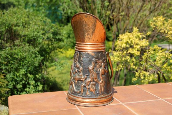 Антикварный полированный зольник с классическим голландским сюжетом