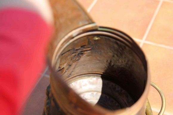 Антикварный полированный зольник с классическим голландским сюжетом