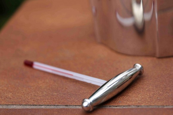 КУЛЕР или винтажное ведро для охлаждения шампанского с градусником. 