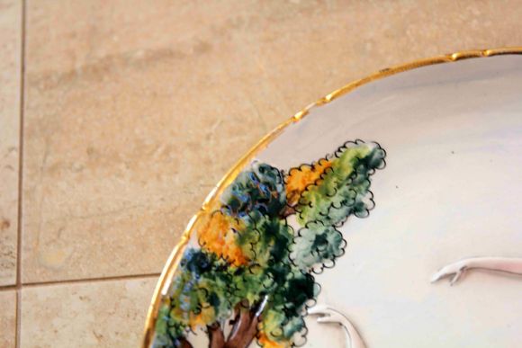 Антикварная тарелка Capodimonte ДЕВЫ