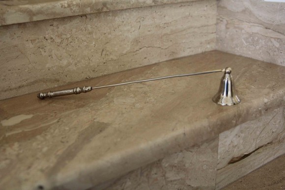 Старинный пламегаситель для свечей. Европа. Начало 20 века