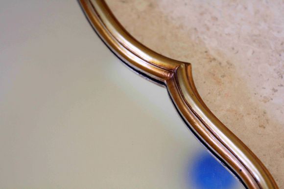  Золотое ажурное винтажное зеркало на стену