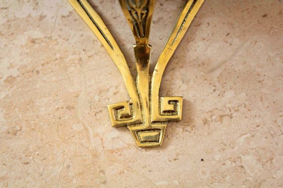 Настенная полочка в стиле ар-деко