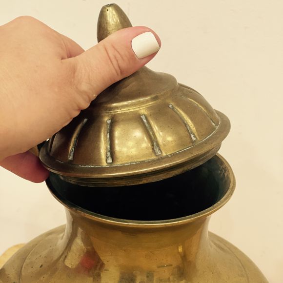 Мощный тяжелый чайник из латуни