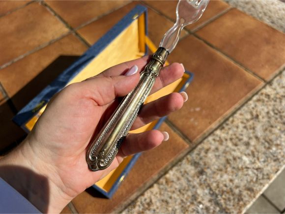 Винтажные приборы для сервировки.