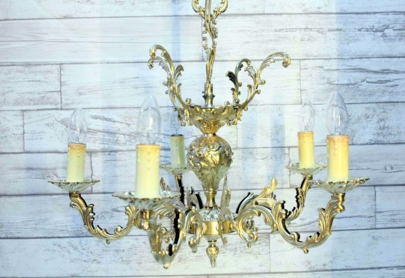 Изящная старинная люстра из латунного литья. Европа. Начало 20 века