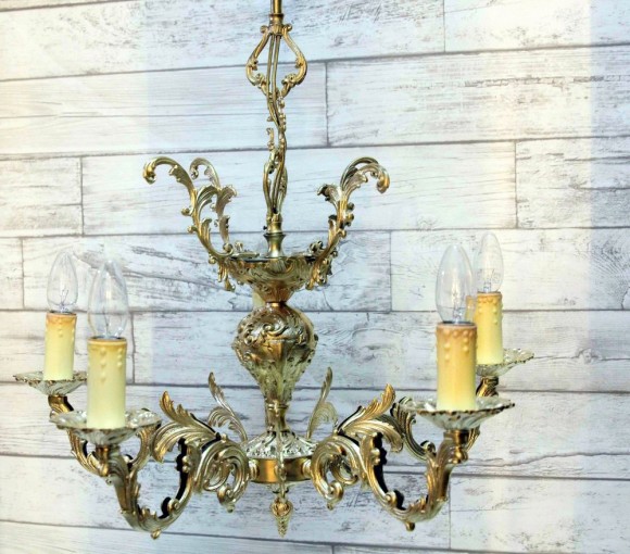 Изящная старинная люстра из латунного литья. Европа. Начало 20 века