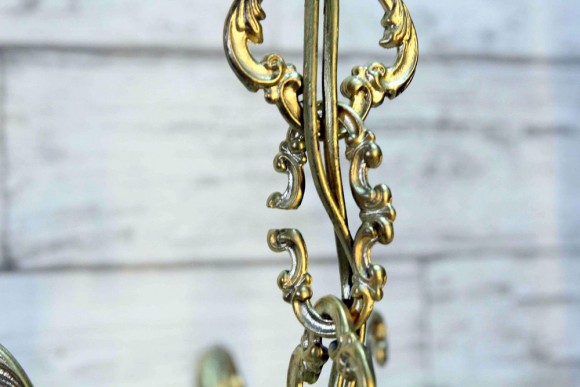 Изящная старинная люстра из латунного литья. Европа. Начало 20 века
