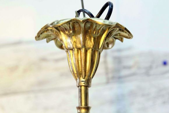 Изящная старинная люстра из латунного литья. Европа. Начало 20 века