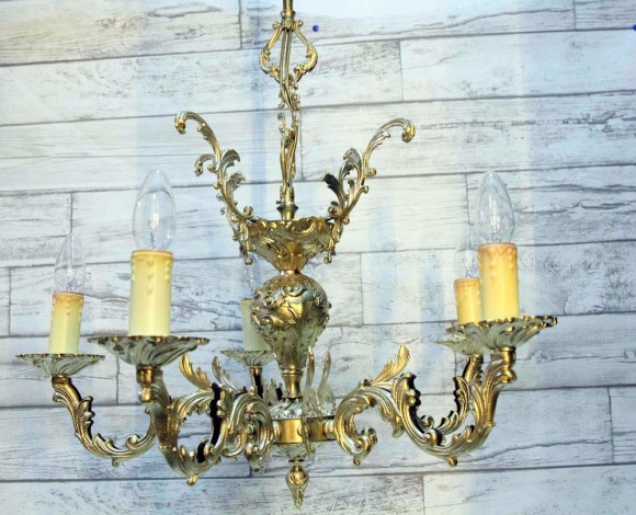 Изящная старинная люстра из латунного литья. Европа. Начало 20 века